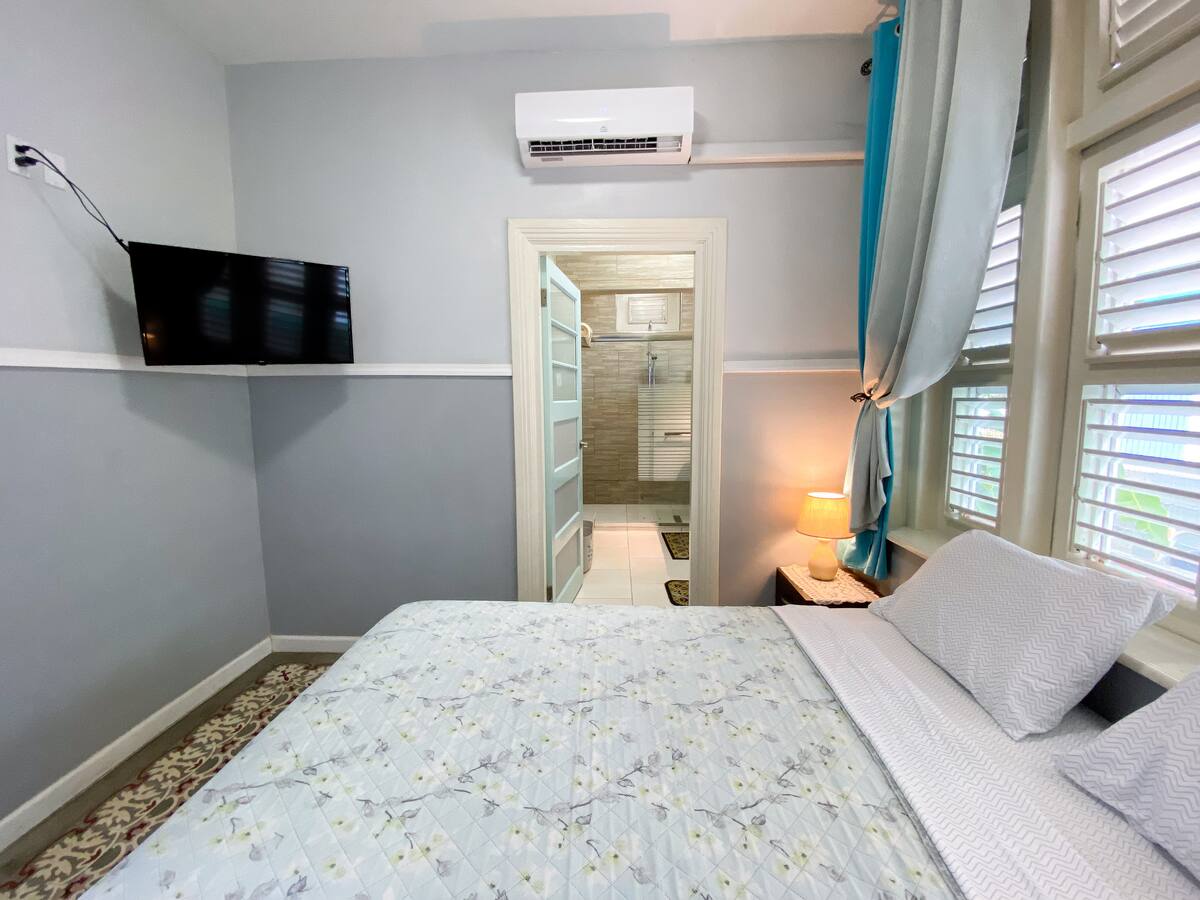 Apartment F, photo 2